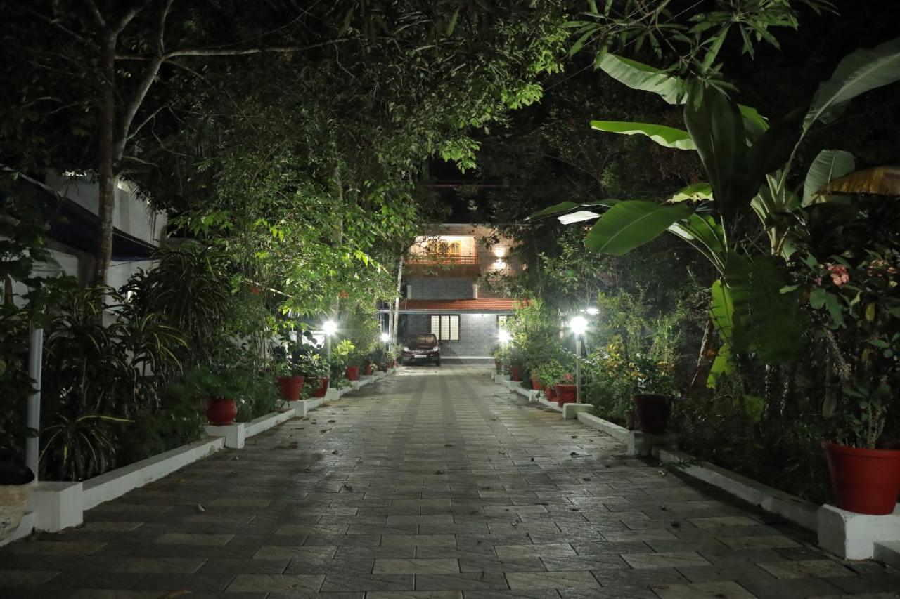 Anandam Stays - Premium 3Bhk Plush Homestay, Vaikom Near Kumarakom Exteriér fotografie