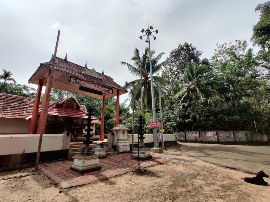 Anandam Stays - Premium 3Bhk Plush Homestay, Vaikom Near Kumarakom Exteriér fotografie