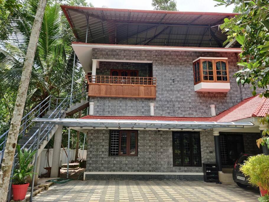 Anandam Stays - Premium 3Bhk Plush Homestay, Vaikom Near Kumarakom Exteriér fotografie