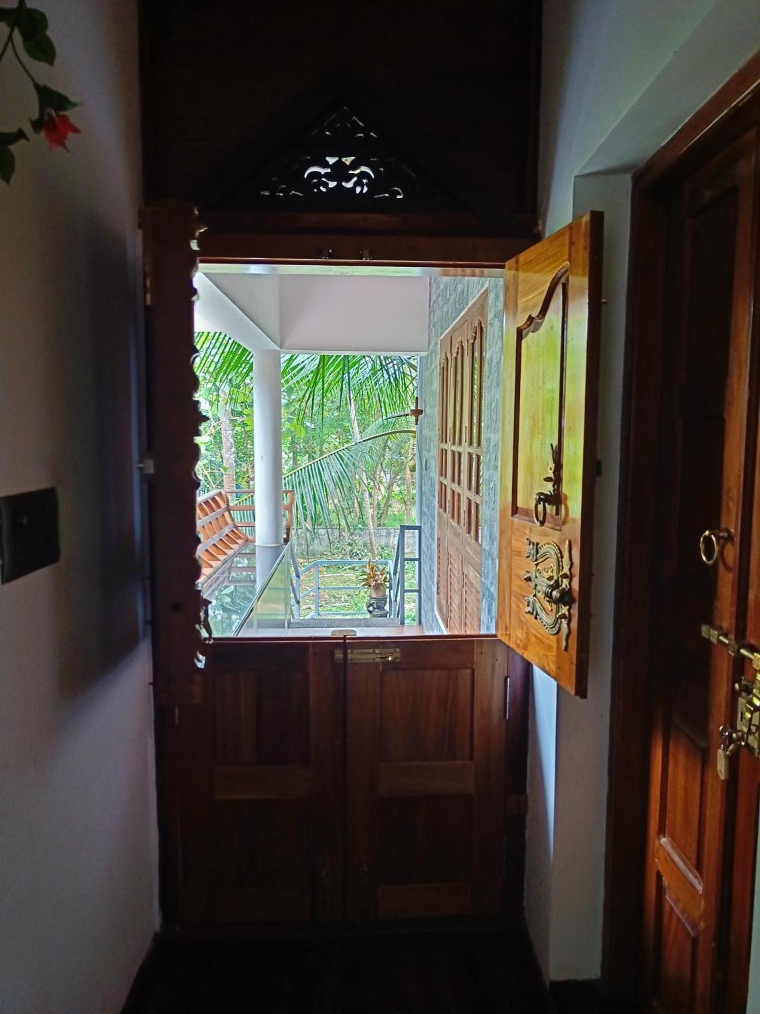 Anandam Stays - Premium 3Bhk Plush Homestay, Vaikom Near Kumarakom Exteriér fotografie